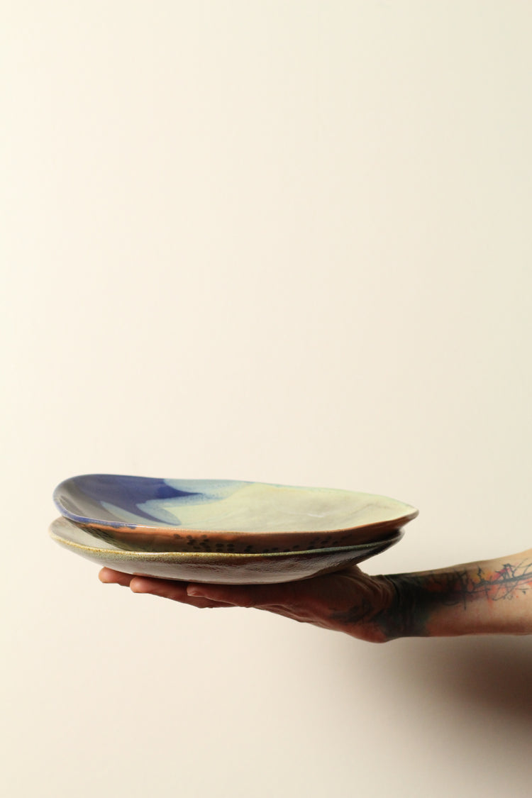 π€ Polka Dot Painter Plate β Large | Offset Ceramic High-Sided Plate in Olive, Blue & Peach | 26cm