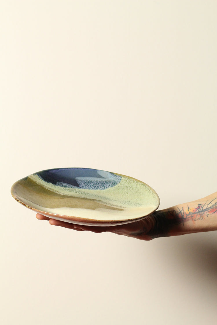 π€ Polka Dot Painter Plate β Large | Offset Ceramic High-Sided Plate in Olive, Blue & Peach | 26cm