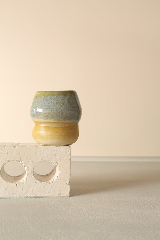 Oval vase or utensil holder