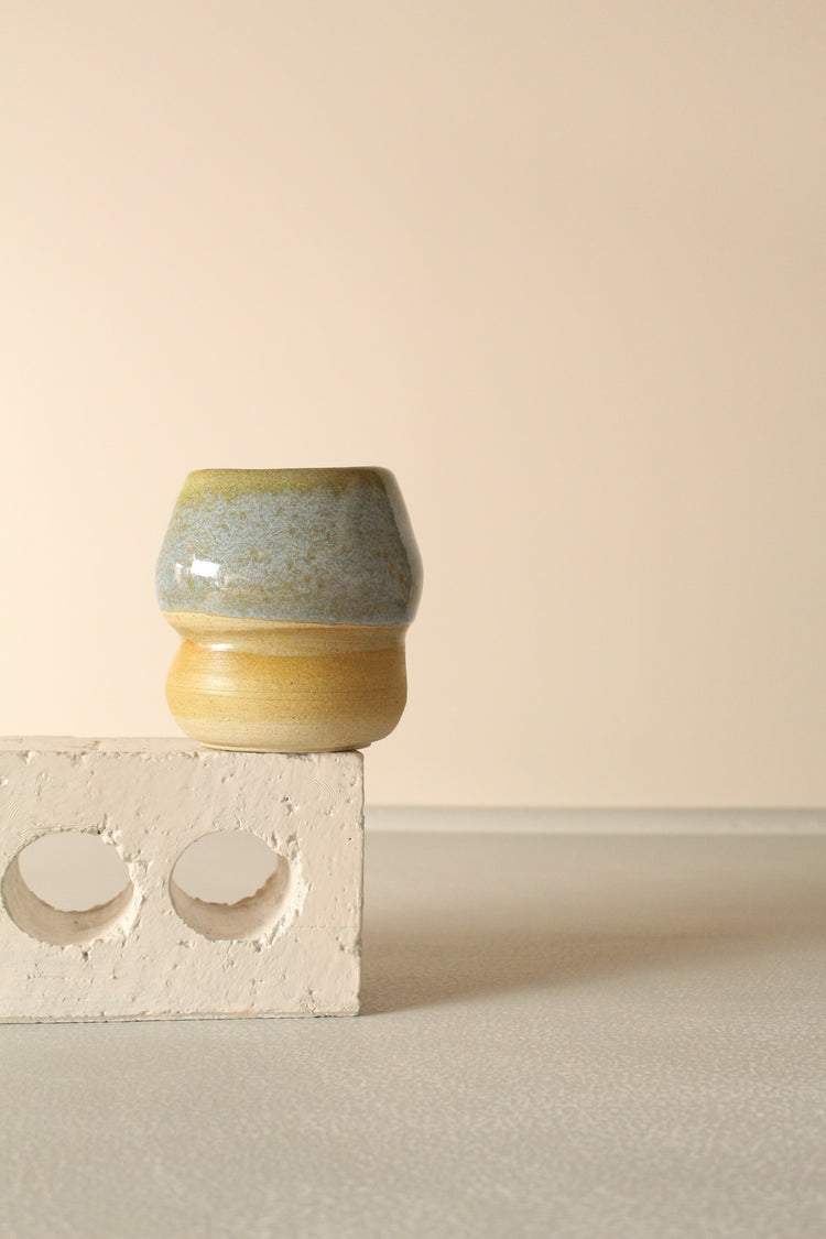 Oval vase or utensil holder