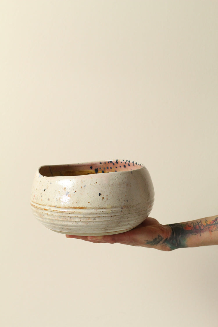 Hundreds n Thousands Large serving bowl