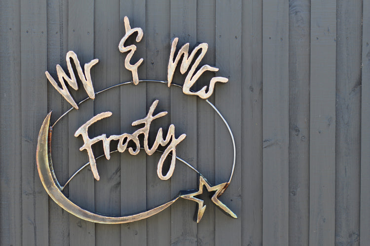 Custom Mr and Mrs wedding sign.