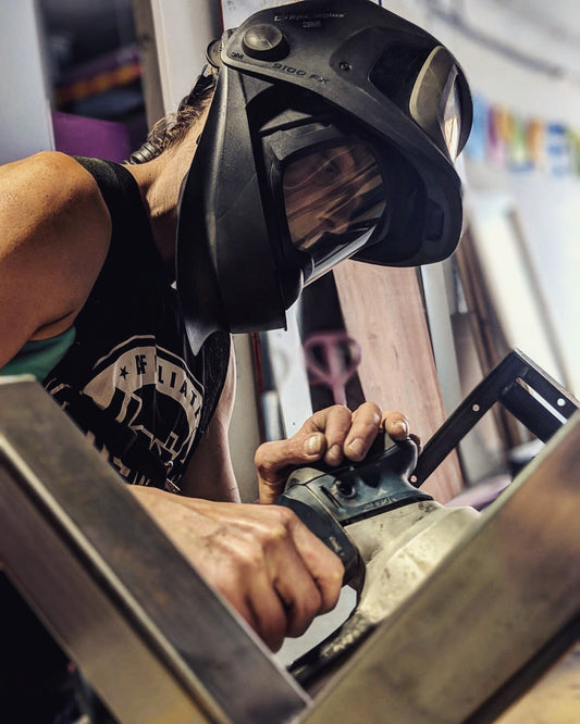 Interview with Aimie Whiting – Personal Trainer and Metal Artist (By Oliver Garside)