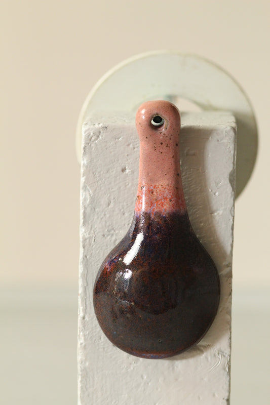 Pink and purple scoop
